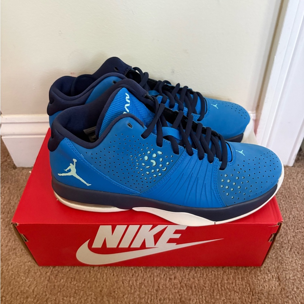 Jordan Men’s Blue and Black Low-Top Basketball Sneakers